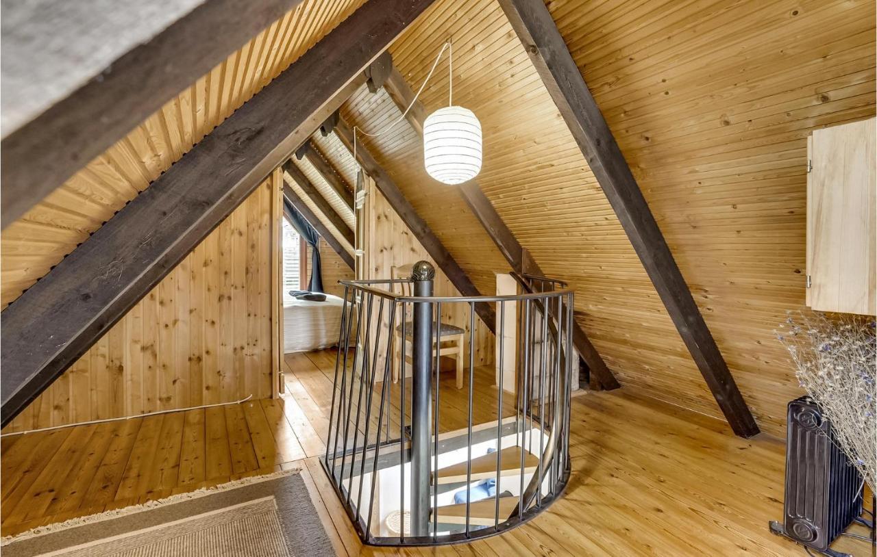 Amazing Home In Logstrup With Kitchen Екстер'єр фото